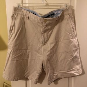 Khaki southern tide shorts